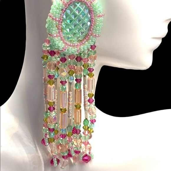 Fabulous huge Iridescent green pink gold chandelier hand crafted earrings - Picture 3 of 7